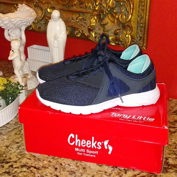 tony little cheeks multisport gel trainer